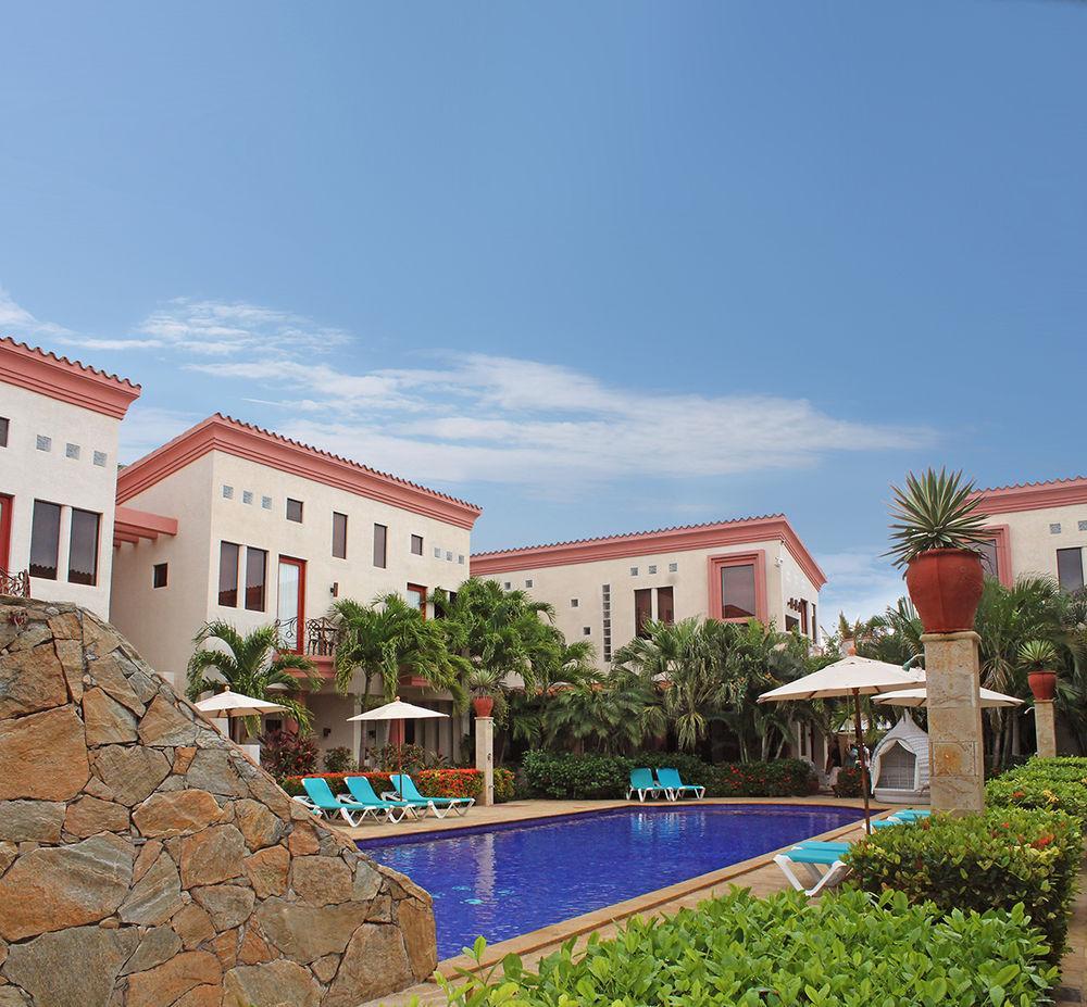 Las Sirenas Hotel And Condos West Bay Exterior photo