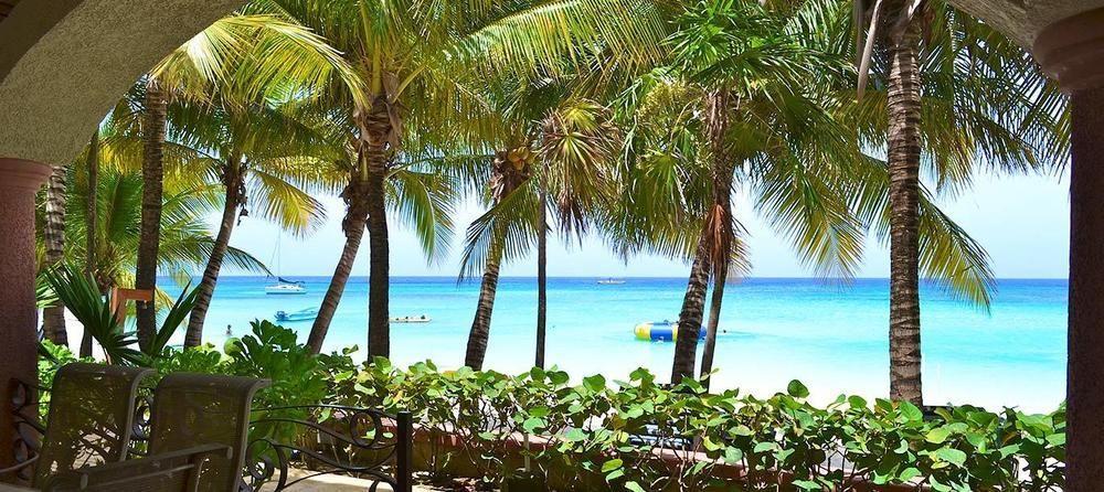 Las Sirenas Hotel And Condos West Bay Exterior photo