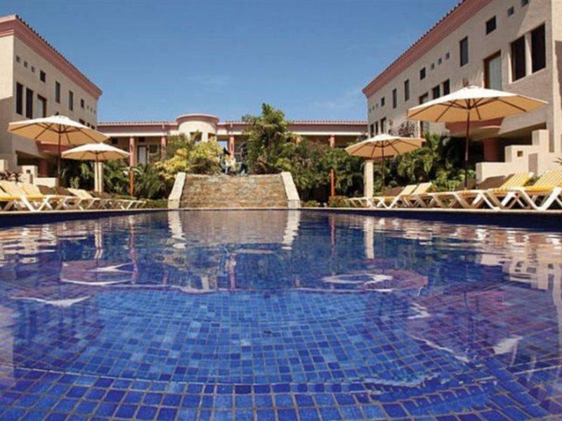 Las Sirenas Hotel And Condos West Bay Exterior photo
